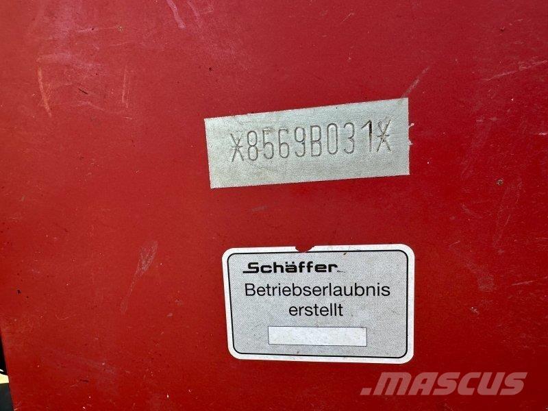 Schäffer 5680Z Chargeuse sur pneus