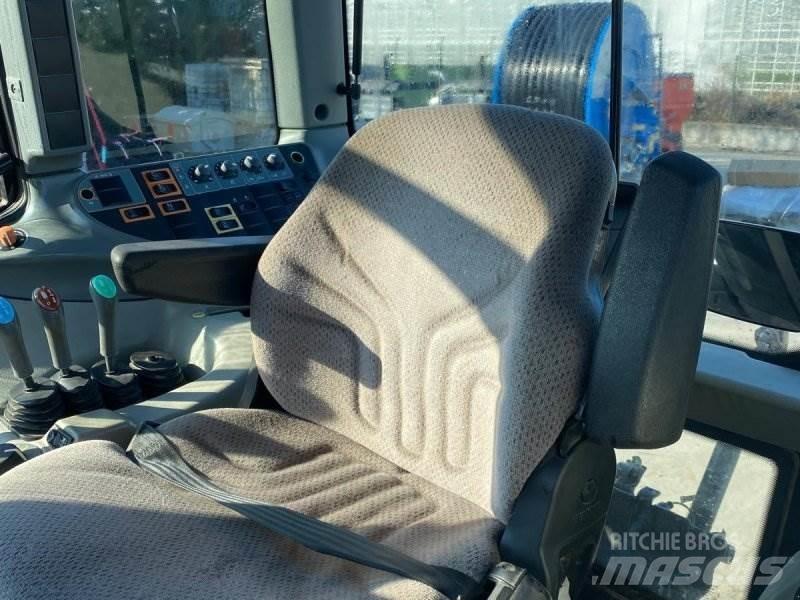Valtra T153 H Tracteur
