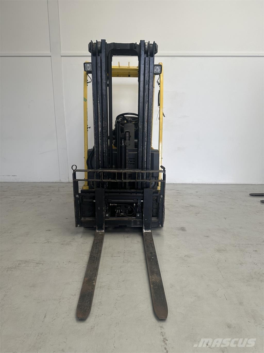 Hyster J1.8XMT Chariots élévateurs électriques