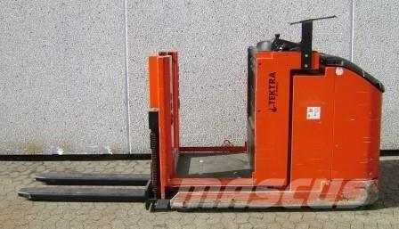 Linde V 10 L02/1200 Préparateur de commande moyenne levée