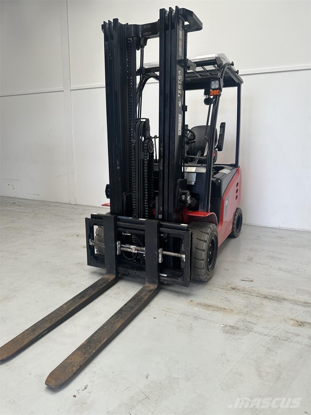 Tektra CPD35-XC4 Chariots élévateurs électriques