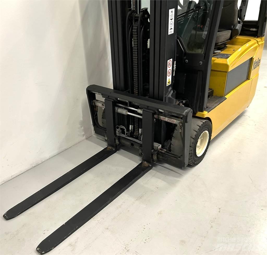 Yale ERP20ATF AC (LWB) Chariots élévateurs électriques