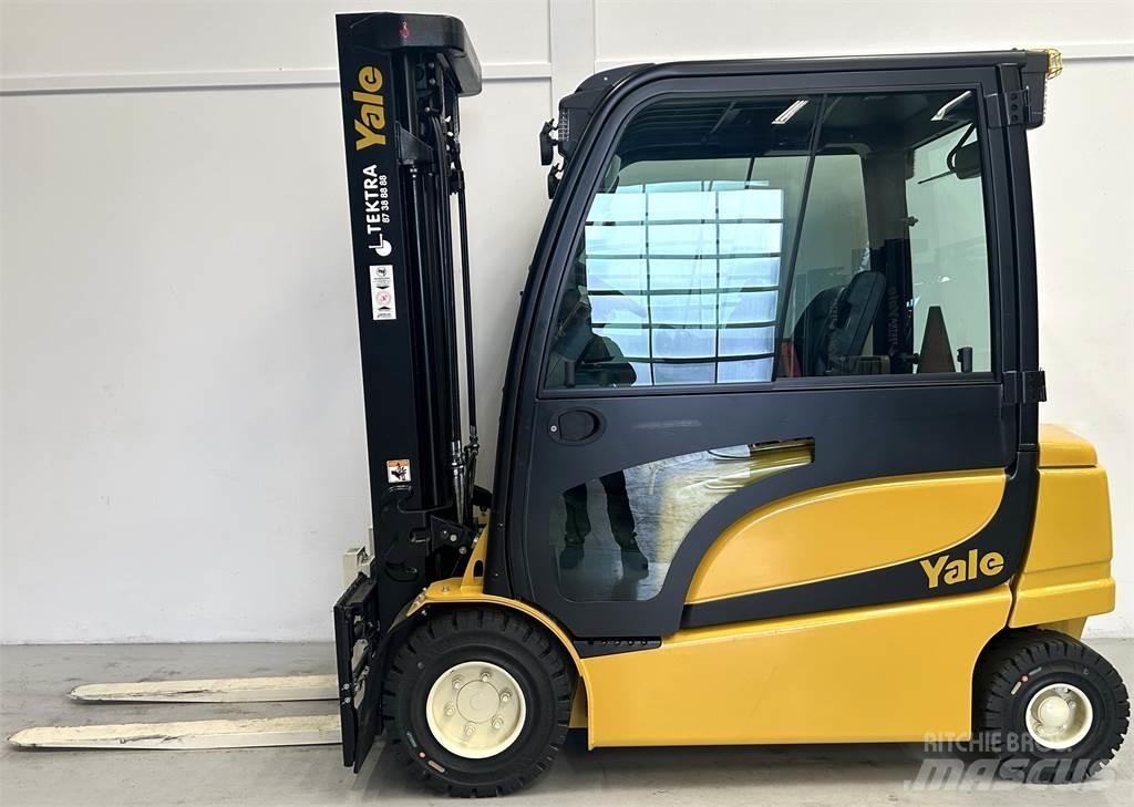 Yale ERP30VL (LWB) Chariots élévateurs électriques