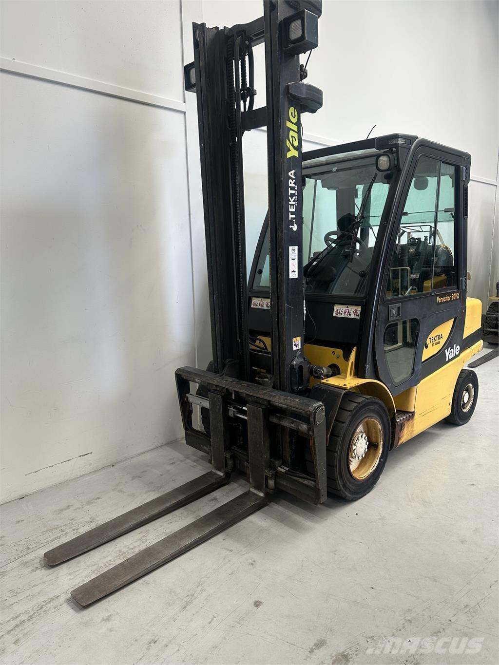 Yale GLP30VX Chariots GPL