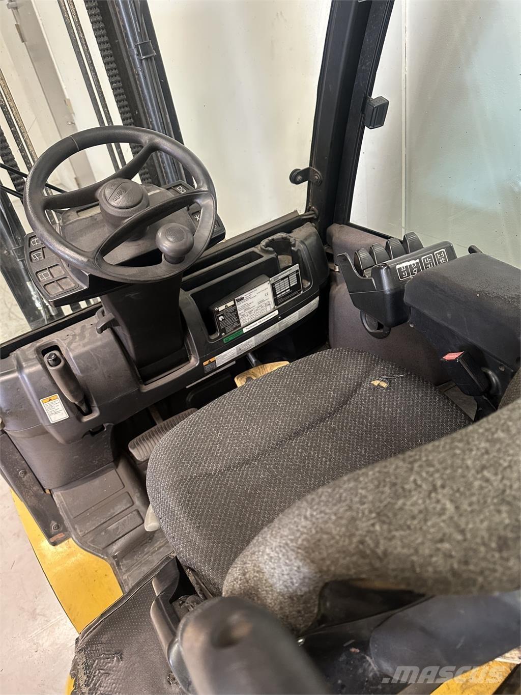 Yale GLP30VX Chariots GPL