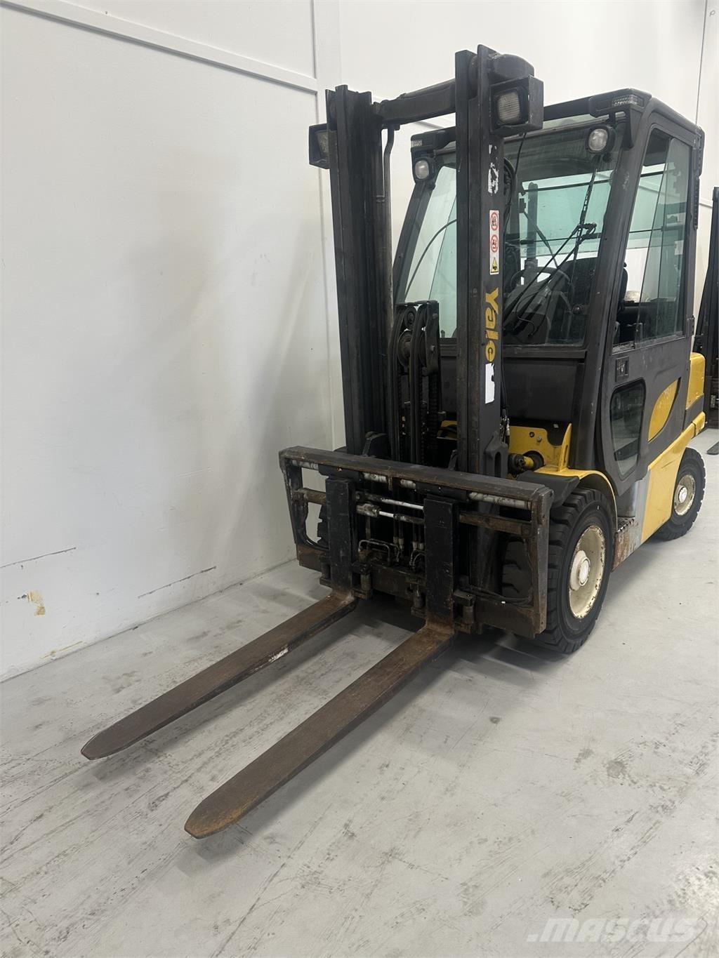 Yale GLP30VX Chariots GPL