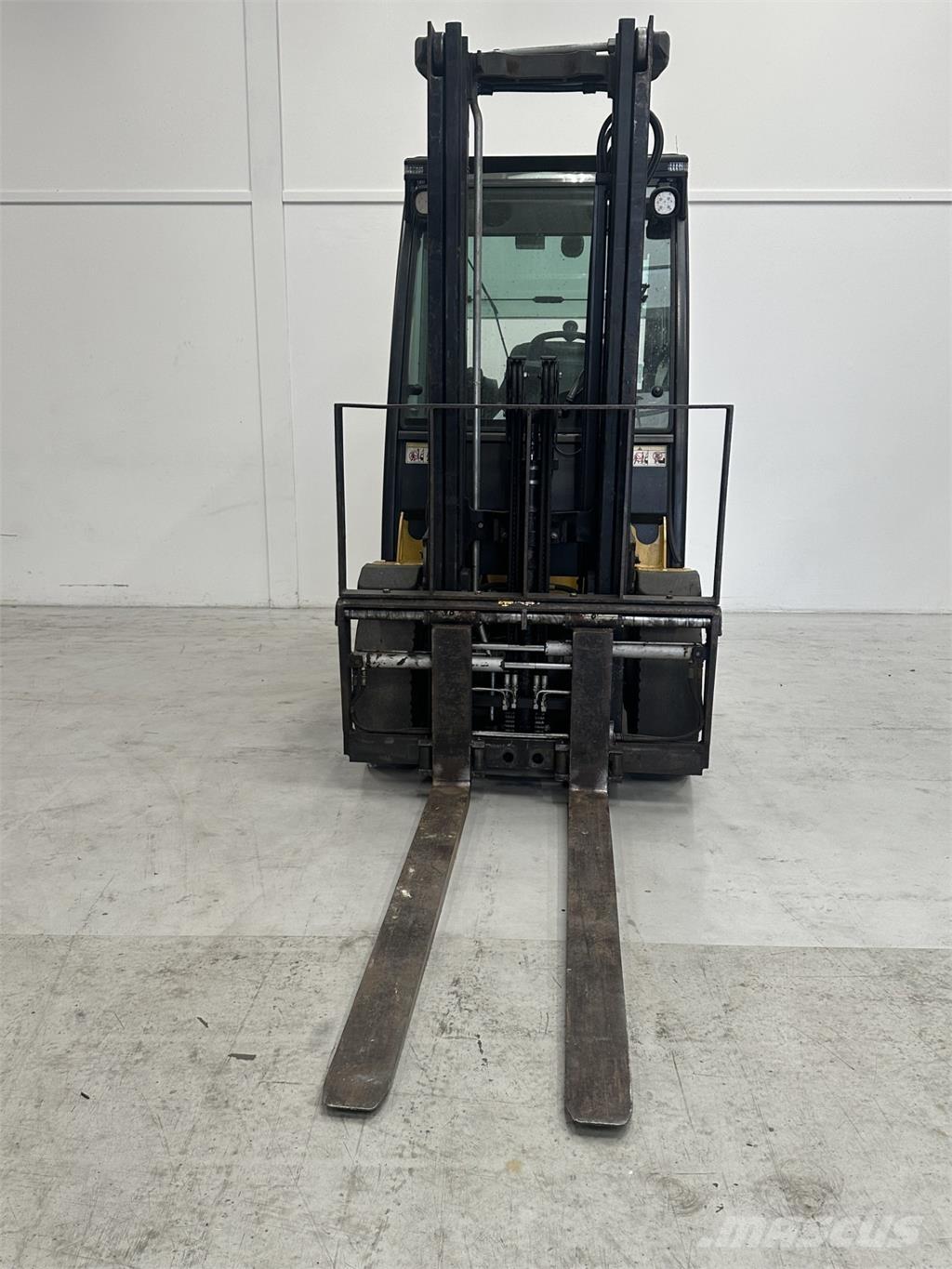 Yale GLP35VX Chariots GPL