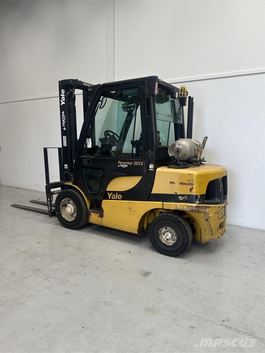 Yale GLP35VX Chariots GPL