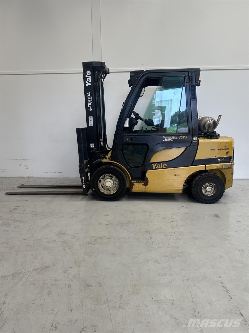 Yale GLP35VX Chariots GPL