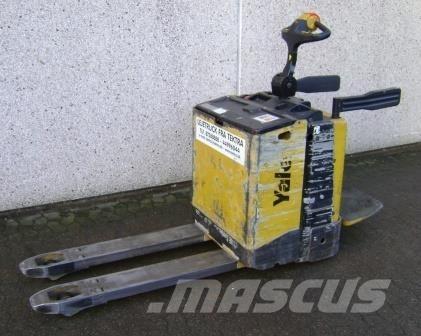 Yale MP20X - 400 AH Transpalette accompagnant porté debout