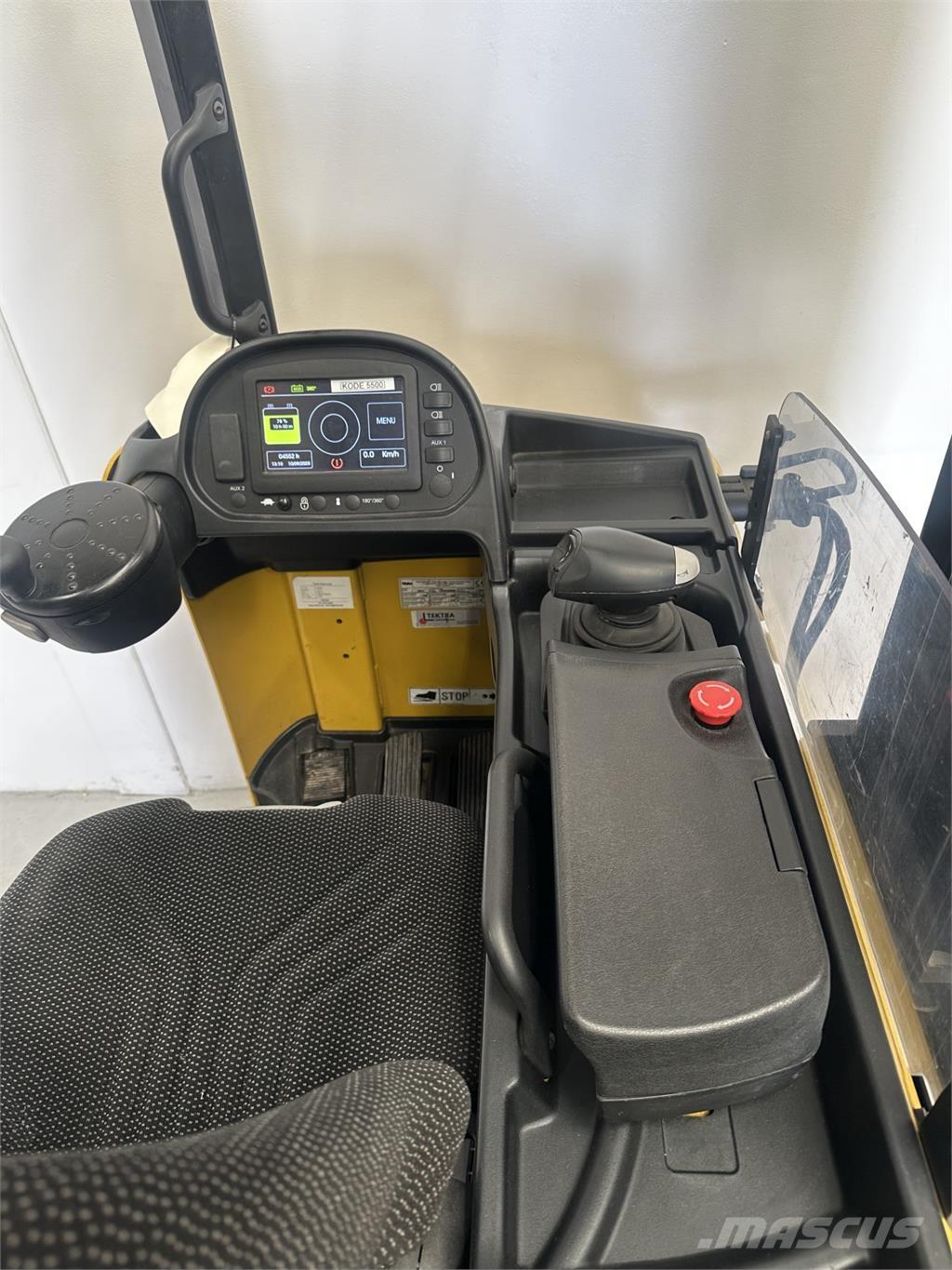 Yale MR14 Chariot à mât rétractable