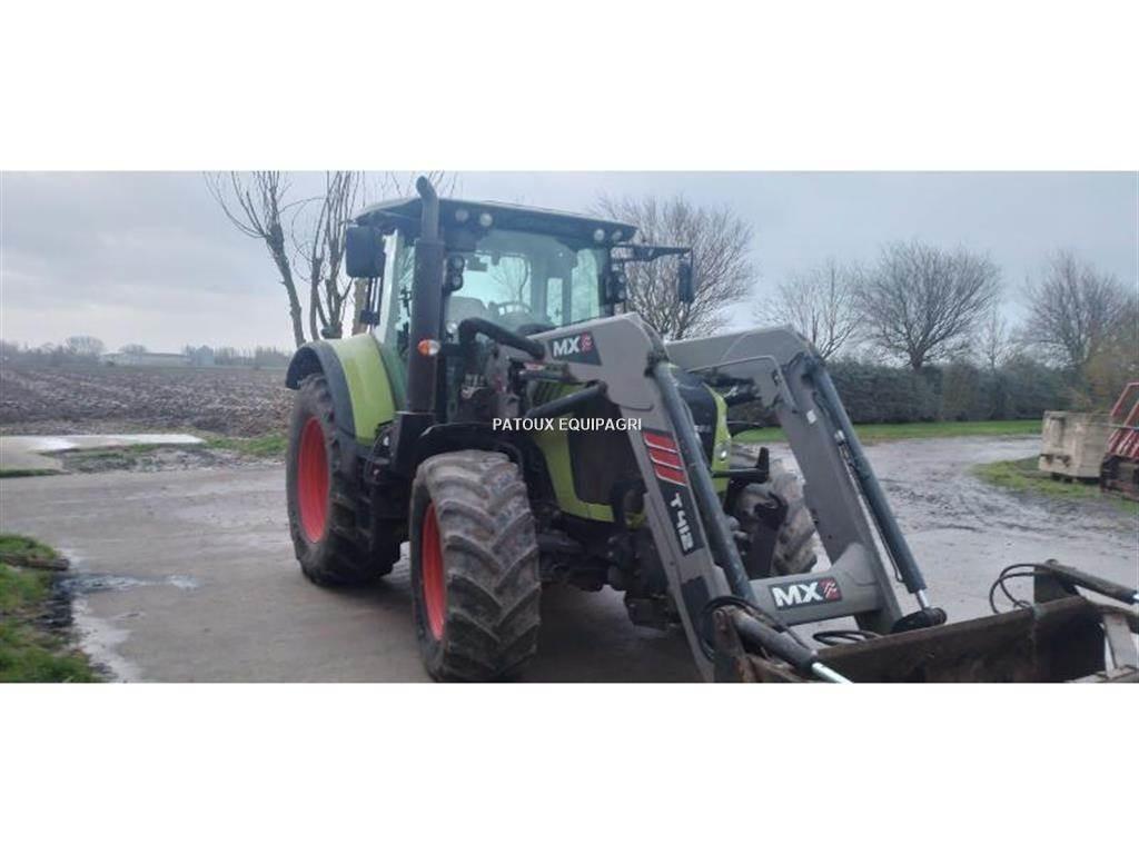 CLAAS ARION 520 Tracteur