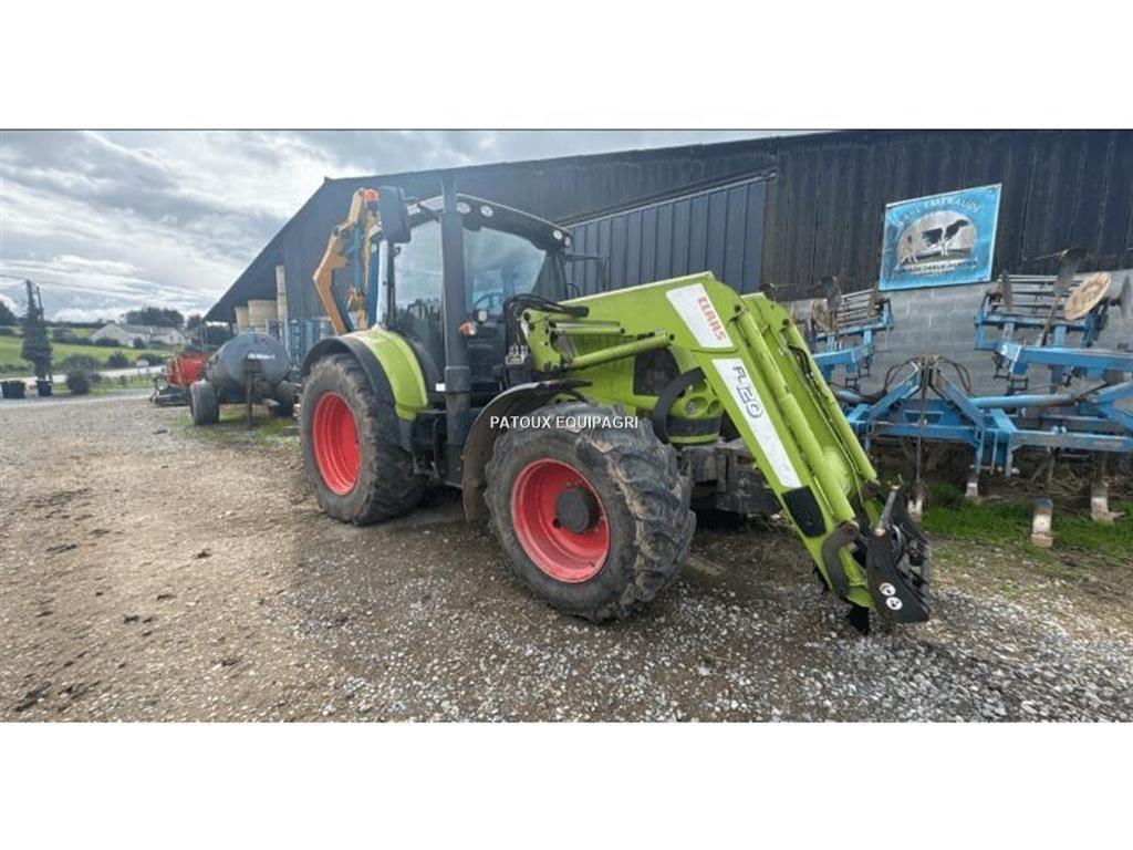 CLAAS ARION640 Tracteur