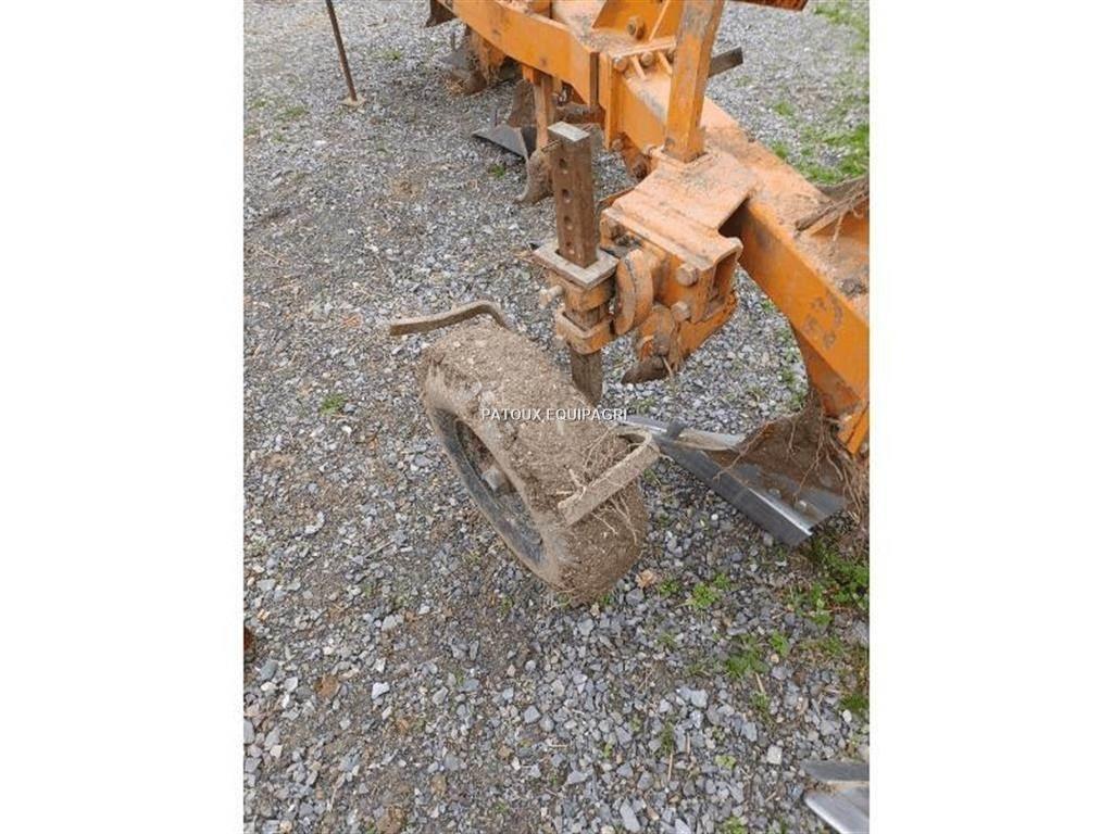 Huard PR65T Charrue non réversible
