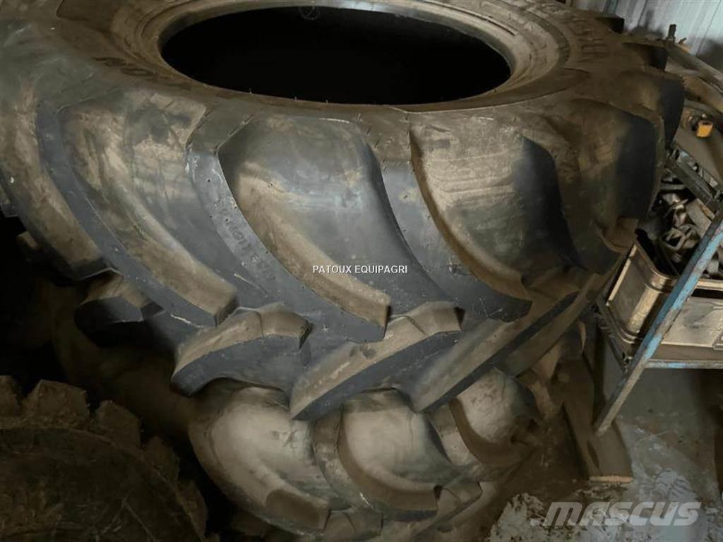 John Deere 6155R Tracteur