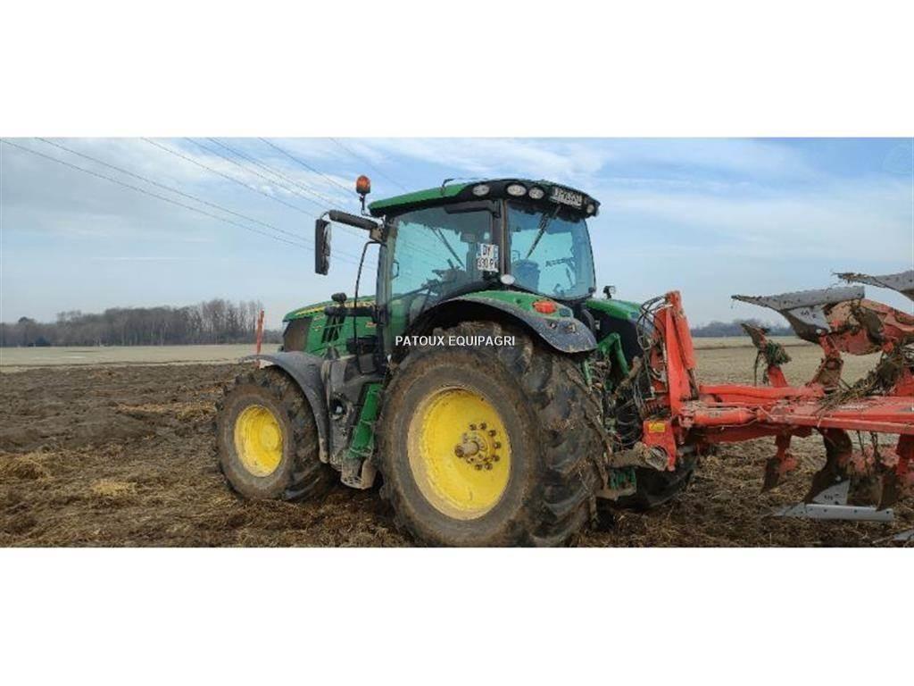 John Deere 6215R Tracteur
