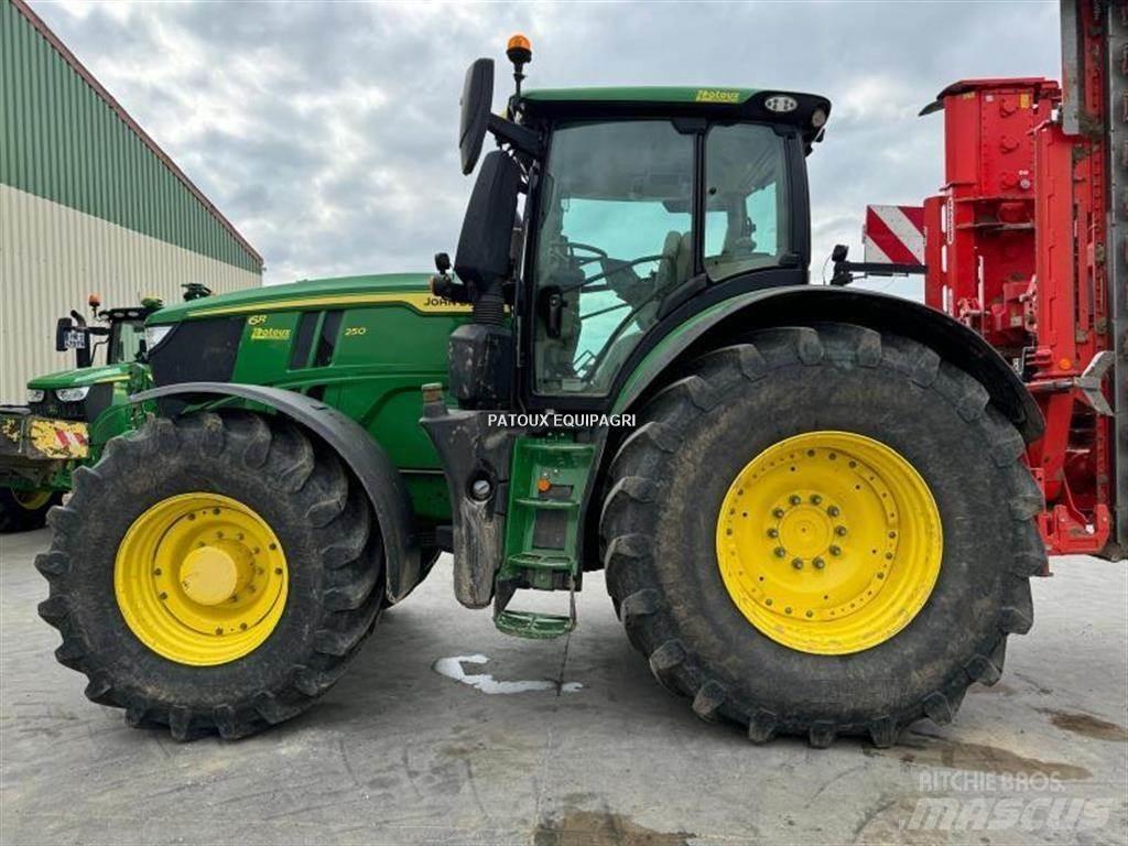 John Deere 6R250 Tracteur
