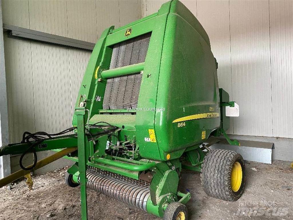 John Deere 864 Presse à balle ronde