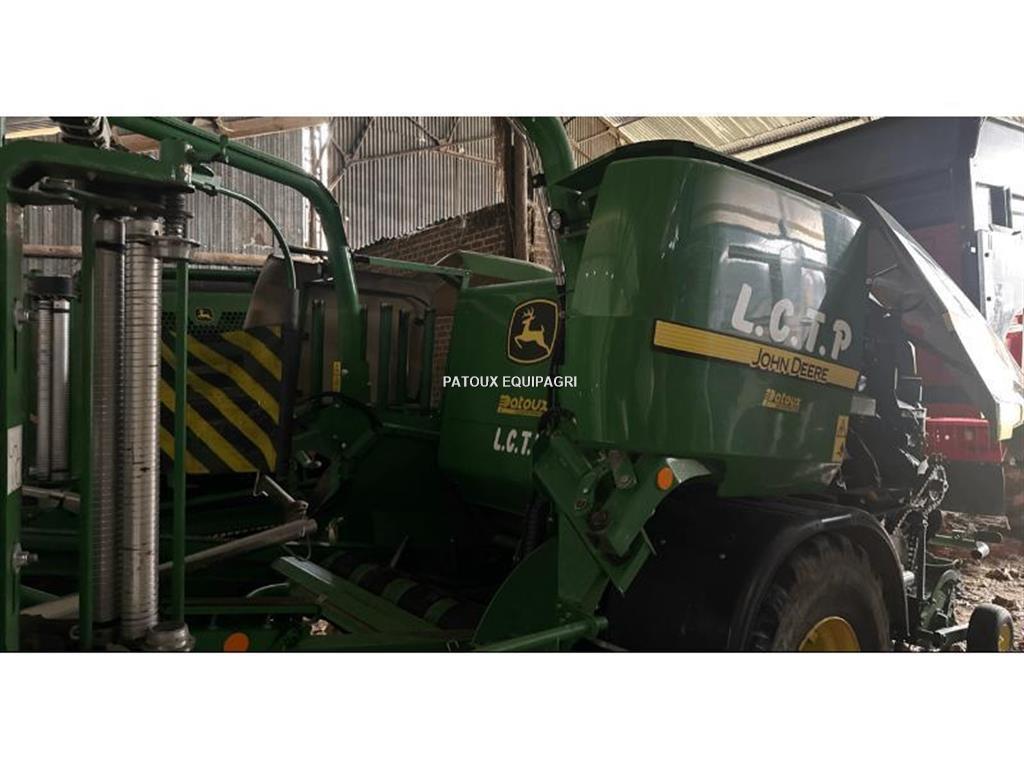 John Deere C441R Presse à balle ronde