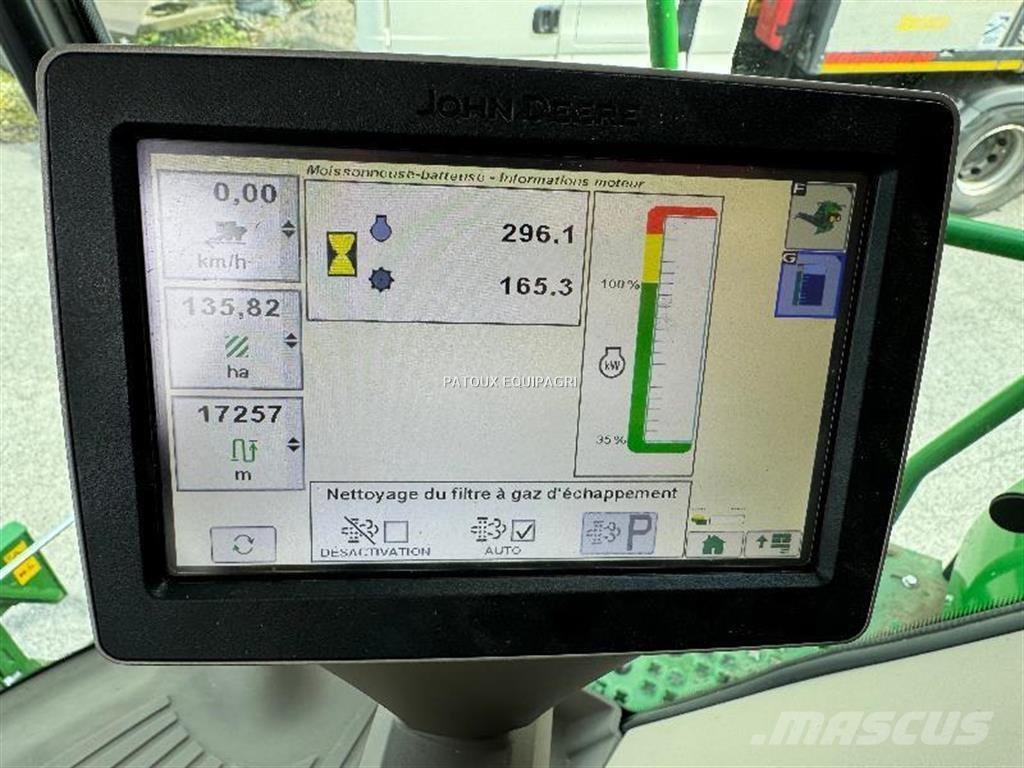 John Deere T550 Moissonneuse batteuse