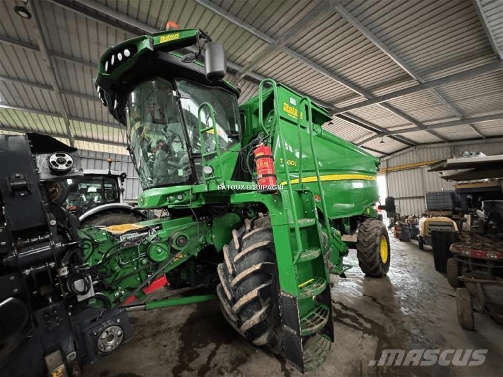 John Deere T660 Moissonneuse batteuse