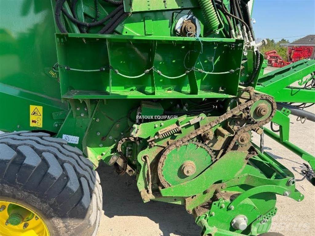 John Deere V461M Presse à balle ronde