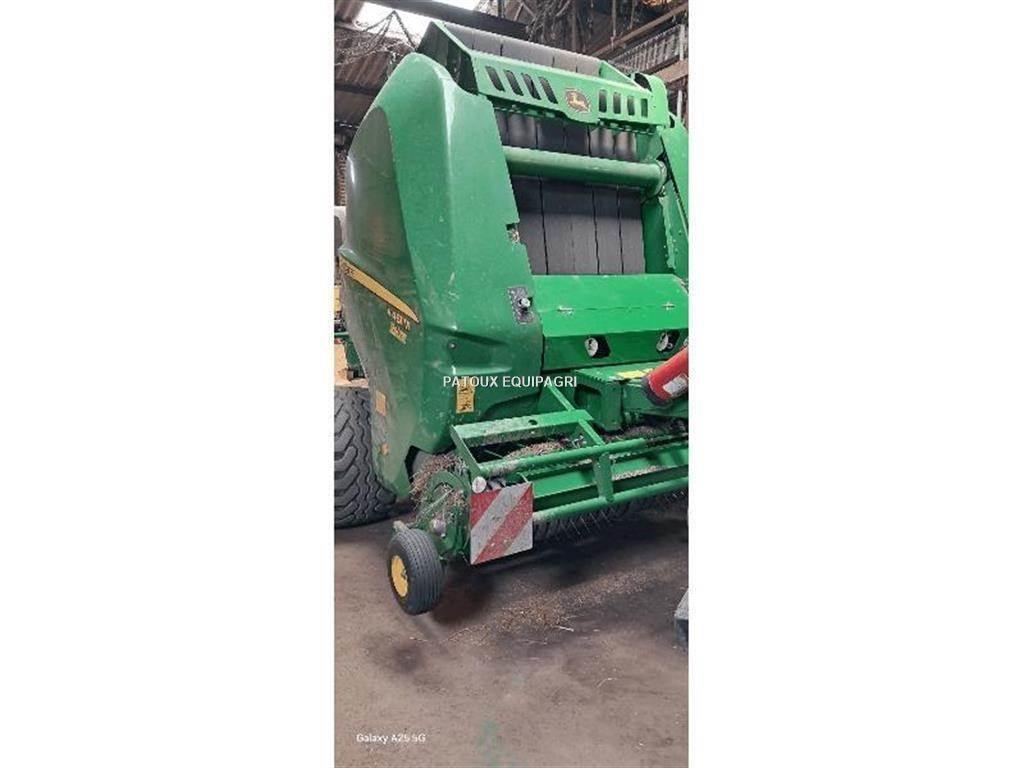 John Deere V461M Presse à balle ronde