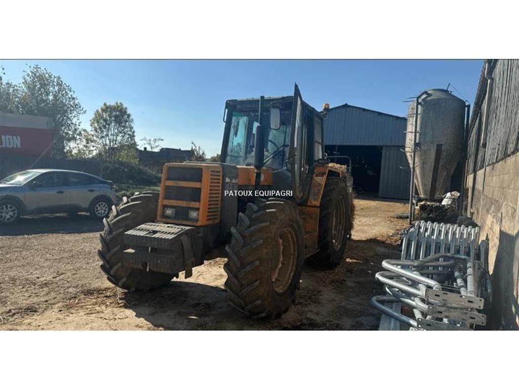 Renault 133-14 T Tracteur