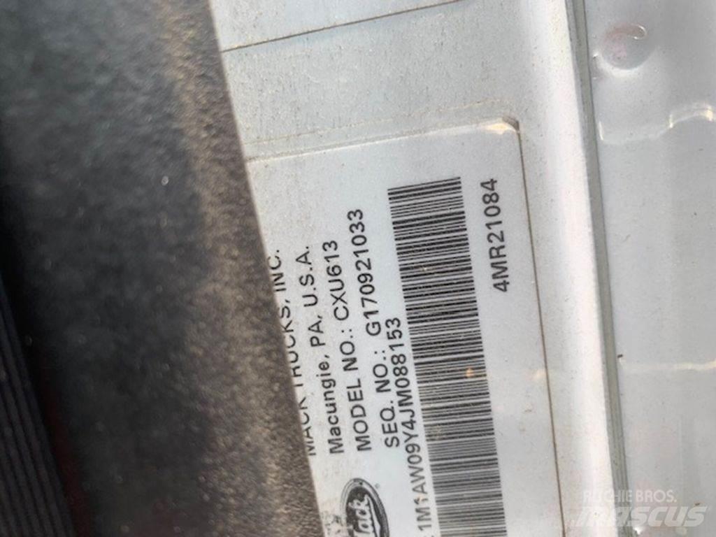 Mack CXU613 Tracteur routier