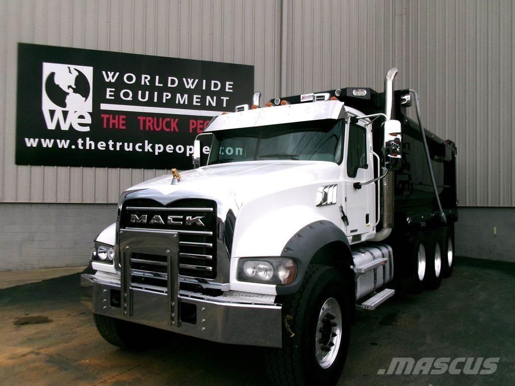 Mack GR64FR Camion benne