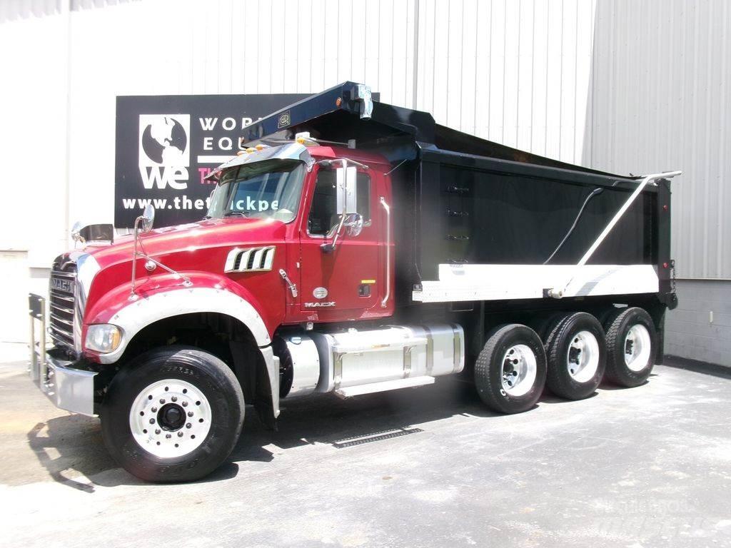 Mack GU 713 Camion benne