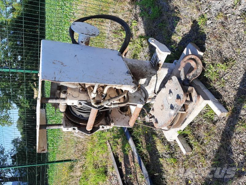 Bobcat TREUIL Attache rapide pour godet