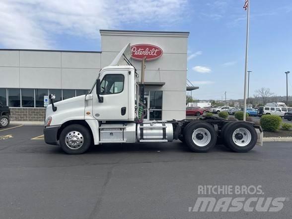 Freightliner CASCADIA 116 Tracteur routier