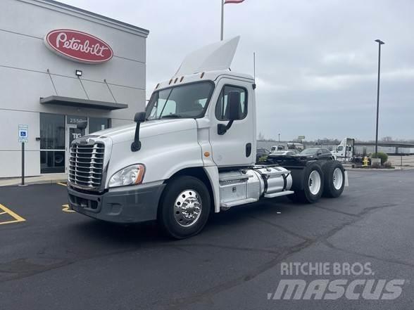 Freightliner CASCADIA 116 Tracteur routier