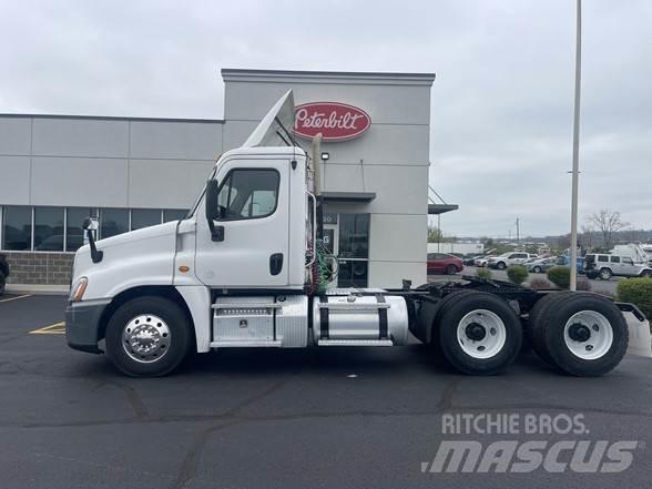 Freightliner CASCADIA 116 Tracteur routier