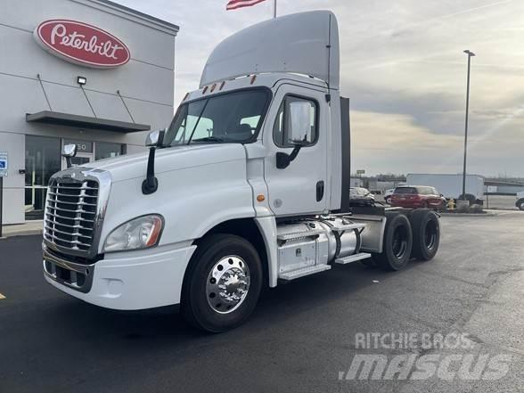 Freightliner CASCADIA 125 Tracteur routier
