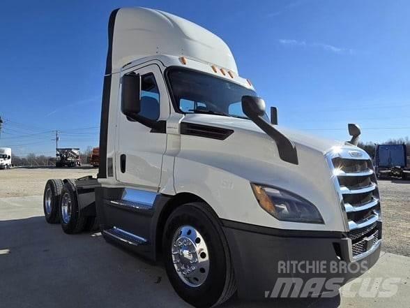 Freightliner CASCADIA 126 Tracteur routier