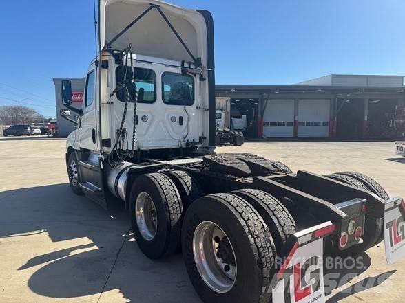 Freightliner CASCADIA 126 Tracteur routier