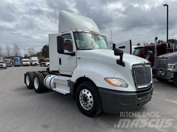 International LT Tracteur routier