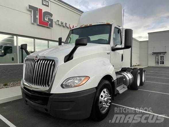 International LT Tracteur routier