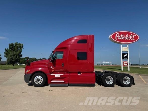 International LT Tracteur routier