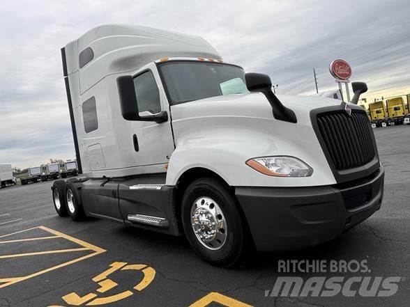International LT Tracteur routier