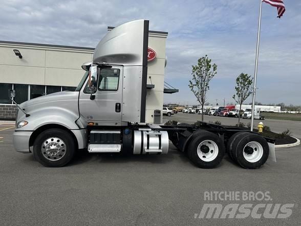 International PROSTAR Tracteur routier