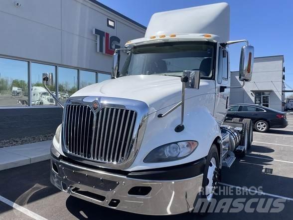 International PROSTAR Tracteur routier