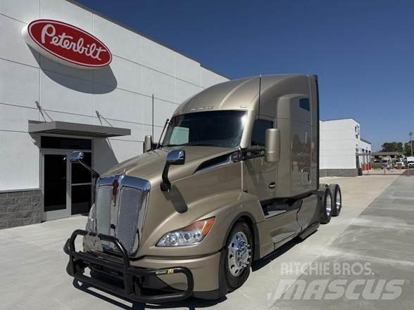 Kenworth T680 Tracteur routier