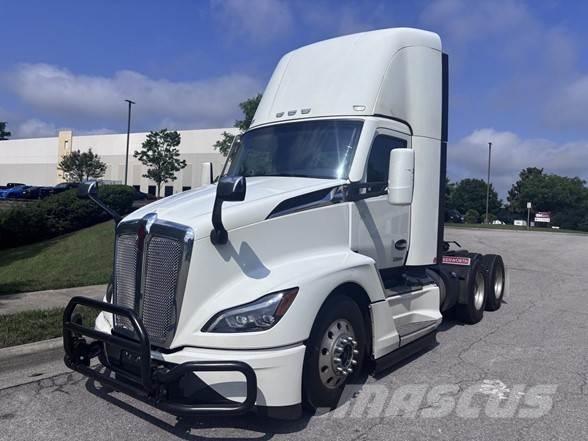 Kenworth T680 Tracteur routier