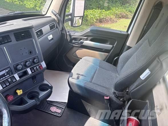 Kenworth T680 Tracteur routier
