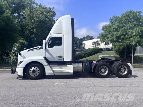 Kenworth T680 Tracteur routier