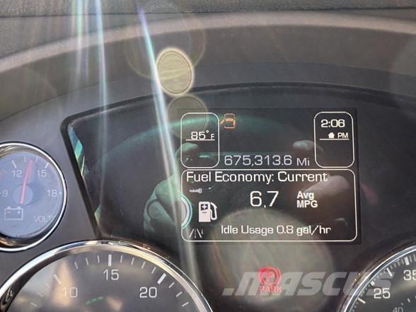 Kenworth T680 Tracteur routier