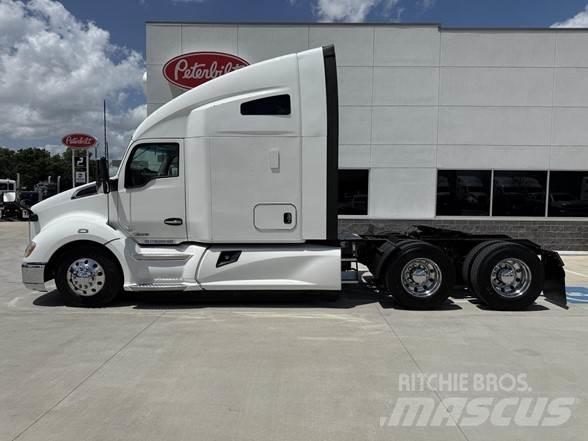 Kenworth T680 Tracteur routier